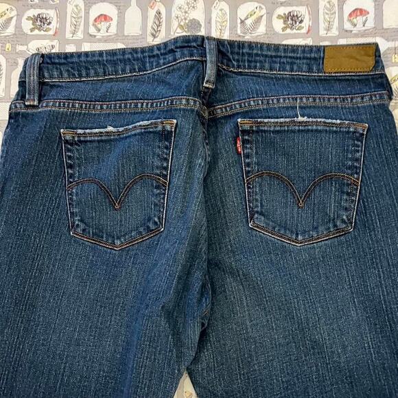 Levis vintage bootcut 565 jeans - Picture 7 of 9